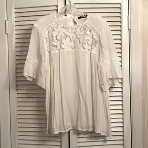 Shein white crinkle top size M